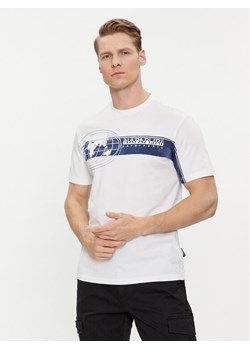 Napapijri T-Shirt S-Manta NP0A4HQH Biały Regular Fit ze sklepu MODIVO w kategorii T-shirty męskie - zdjęcie 182746447