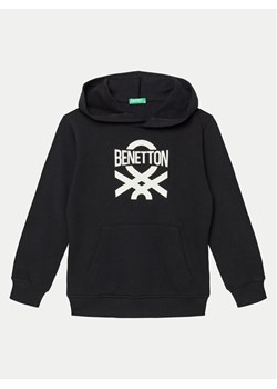 United Colors Of Benetton Bluza 3J68C203N Czarny Regular Fit ze sklepu MODIVO w kategorii Bluzy chłopięce - zdjęcie 182747218