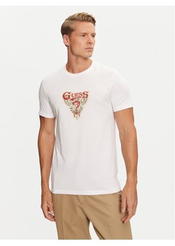 Guess T-Shirt M4BI44 I3Z14 Biały Regular Fit ze sklepu MODIVO w kategorii T-shirty męskie - zdjęcie 182747749