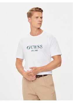 Guess T-Shirt M4YI17 I3Z14 Biały Regular Fit ze sklepu MODIVO w kategorii T-shirty męskie - zdjęcie 182748967