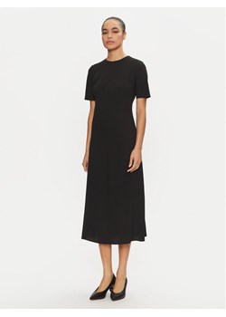 Calvin Klein Sukienka koktajlowa K20K207869 Czarny Regular Fit ze sklepu MODIVO w kategorii Sukienki - zdjęcie 182749076