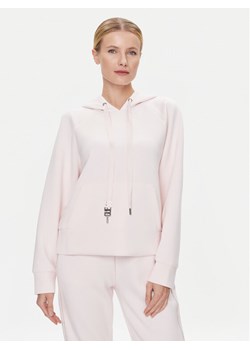 Guess Bluza W4RQ04 KBYE2 Różowy Regular Fit ze sklepu MODIVO w kategorii Bluzy damskie - zdjęcie 182749897