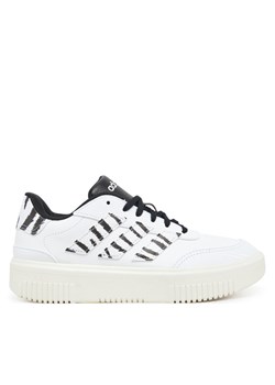 adidas Sneakersy Courtblock JI2210 Biały ze sklepu MODIVO w kategorii Buty sportowe damskie - zdjęcie 182749977