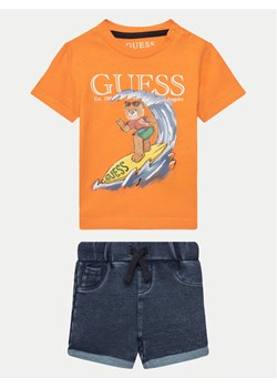 Guess Komplet t-shirt i spodenki I5GG15 K8HM4 Pomarańczowy Regular Fit ze sklepu MODIVO w kategorii Komplety niemowlęce - zdjęcie 182750827
