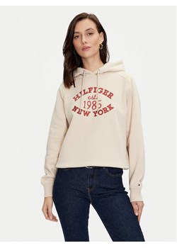 Tommy Hilfiger Bluza Varsity WW0WW42098 Beżowy Regular Fit ze sklepu MODIVO w kategorii Bluzy damskie - zdjęcie 182751257