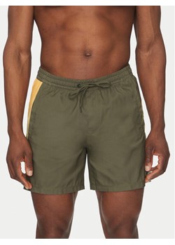 Quiksilver Szorty materiałowe EQYJV04136 Zielony Regular Fit ze sklepu MODIVO w kategorii Spodenki męskie - zdjęcie 182752508
