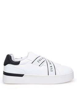 Eva Minge Sneakersy WYL3796-2 Biały ze sklepu MODIVO w kategorii Buty sportowe damskie - zdjęcie 182752659