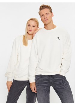Converse Bluza Standard Fit Left Chest Star Chev Emb Crew Ft 10023861-A09 Écru Regular Fit ze sklepu MODIVO w kategorii Bluzy męskie - zdjęcie 182753468