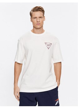 Reebok T-Shirt Basketball IL4428 Biały Regular Fit ze sklepu MODIVO w kategorii T-shirty męskie - zdjęcie 182753919