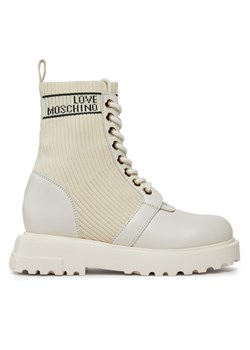 LOVE MOSCHINO Botki JA24324G0HIY612A Biały ze sklepu MODIVO w kategorii Workery damskie - zdjęcie 182754109