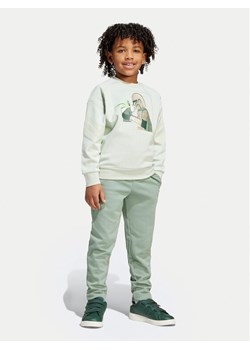 adidas Dres Star Wars The Mandalorian™ JF3651 Zielony Regular Fit ze sklepu MODIVO w kategorii Komplety chłopięce - zdjęcie 182754155