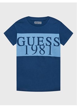 Guess T-Shirt L3GI07 K8HM0 Granatowy Regular Fit - id: 0000302191598 - marki Guess - 182754168 Guess T-Shirt L3GI07 K8HM0 Granatowy Regular Fit ze sklepu MODIVO w kategorii T-shirty chłopięce - zdjęcie 182754168