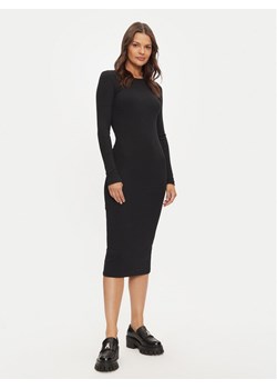 Vero Moda Sukienka codzienna Chloe 10315383 Czarny Slim Fit ze sklepu MODIVO w kategorii Sukienki - zdjęcie 182754945