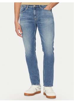 Tommy Jeans Jeansy Austin DM0DM20987 Niebieski Slim Fit ze sklepu MODIVO w kategorii Jeansy męskie - zdjęcie 182755188