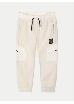 Mayoral Joggery 3570 Beżowy Regular Fit ze sklepu MODIVO w kategorii Spodnie chłopięce - zdjęcie 182755437