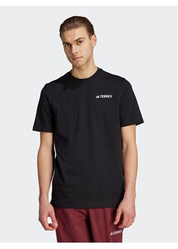 adidas T-Shirt II6060 Czarny Regular Fit ze sklepu MODIVO w kategorii T-shirty męskie - zdjęcie 182755506