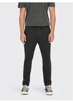 Only & Sons Spodnie materiałowe Linus 22023492 Czarny Relaxed Fit ze sklepu MODIVO w kategorii Spodnie męskie - zdjęcie 182756167