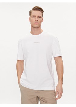 Calvin Klein T-Shirt Linear Back Logo K10K112486 Biały Regular Fit ze sklepu MODIVO w kategorii T-shirty męskie - zdjęcie 182757285