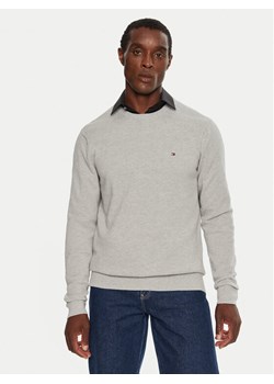 Tommy Hilfiger Sweter MW0MW36347 Szary Regular Fit ze sklepu MODIVO w kategorii Swetry męskie - zdjęcie 182757407