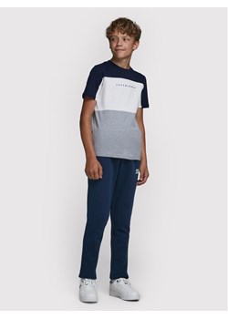 Jack&Jones Junior Spodnie dresowe Gordon 12179798 Granatowy Regular Fit ze sklepu MODIVO w kategorii Spodnie chłopięce - zdjęcie 182758616