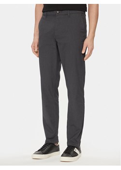 Boss Chinosy 50511594 Szary Slim Fit ze sklepu MODIVO w kategorii Spodnie męskie - zdjęcie 182758845