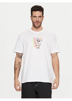 adidas T-Shirt Kawaii JD0661 Biały Regular Fit ze sklepu MODIVO w kategorii T-shirty męskie - zdjęcie 182759969