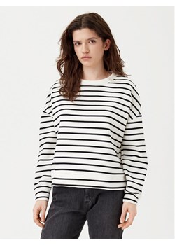 Pieces Bluzka Chilli 17146886 Écru Regular Fit ze sklepu MODIVO w kategorii Bluzki damskie - zdjęcie 182760039