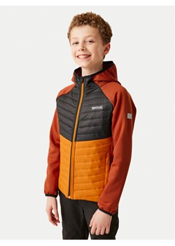 Regatta Kurtka softshell Kielder VIII RKN153 Czerwony Regular Fit ze sklepu MODIVO w kategorii Kurtki chłopięce - zdjęcie 182760395