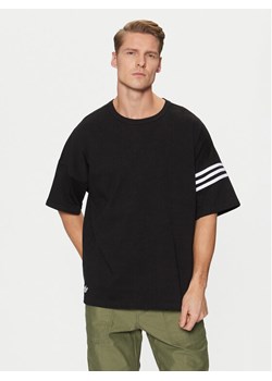 adidas T-Shirt Neuclassics JC9935 Czarny Regular Fit ze sklepu MODIVO w kategorii T-shirty męskie - zdjęcie 182760455