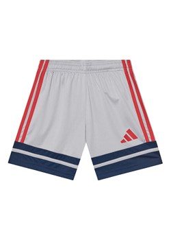 adidas Szorty sportowe Squadra 25 JP3416 Szary Regular Fit ze sklepu MODIVO w kategorii Spodenki chłopięce - zdjęcie 182760746