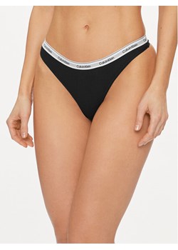 Calvin Klein Underwear Stringi 000QD5043E Czarny ze sklepu MODIVO w kategorii Majtki damskie - zdjęcie 182761019