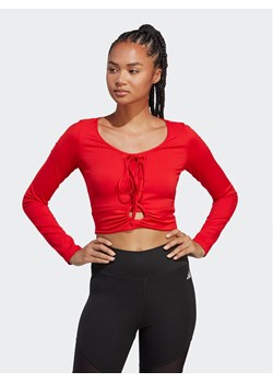 adidas Bluzka Training Dance Long-Sleeve Top HS2328 Czerwony Slim Fit ze sklepu MODIVO w kategorii Bluzki damskie - zdjęcie 182761556