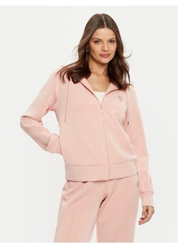 Guess Bluza V4YQ06 KCAY2 Różowy Regular Fit ze sklepu MODIVO w kategorii Bluzy damskie - zdjęcie 182761625