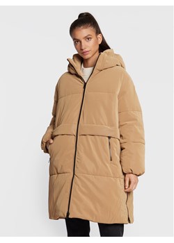Calvin Klein Jeans Kurtka zimowa J20J219907 Beżowy Relaxed Fit ze sklepu MODIVO w kategorii Kurtki damskie - zdjęcie 182762405