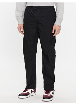 Brave Soul Spodnie materiałowe MTR-BRETBLACK Czarny Regular Fit ze sklepu MODIVO w kategorii Spodnie męskie - zdjęcie 182763176
