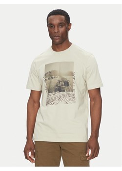 BOSS T-Shirt Te_Dunetrace 50539187 Beżowy Regular Fit ze sklepu MODIVO w kategorii T-shirty męskie - zdjęcie 182763215