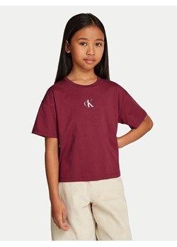 Calvin Klein Jeans T-Shirt Logo IG0IG02136 Bordowy Boxy Fit ze sklepu MODIVO w kategorii Bluzki dziewczęce - zdjęcie 182763758