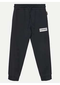 Napapijri Spodnie dresowe Chamois NP0A4IGK M Czarny Regular Fit ze sklepu MODIVO w kategorii Spodnie chłopięce - zdjęcie 182764518