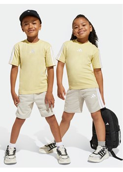 adidas Szorty sportowe Essentials JN8000 Beżowy Regular Fit ze sklepu MODIVO w kategorii Spodenki chłopięce - zdjęcie 182764528