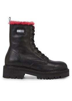 Tommy Jeans Botki Tjw W Urban Boot Smooth Ltr Wl EN0EN02402 Czarny ze sklepu MODIVO w kategorii Workery damskie - zdjęcie 182765026