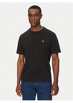 Calvin Klein Jeans T-Shirt Serif Font Graphic J30J327473 Czarny Regular Fit ze sklepu MODIVO w kategorii T-shirty męskie - zdjęcie 182765106