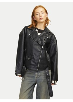 JJXX Kurtka z imitacji skóry Frida 12257725 Czarny Loose Fit ze sklepu MODIVO w kategorii Kurtki damskie - zdjęcie 182765196