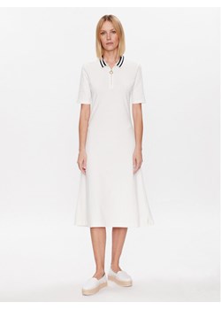 Tommy Hilfiger Sukienka codzienna WW0WW37841 Écru Regular Fit ze sklepu MODIVO w kategorii Sukienki - zdjęcie 182766037