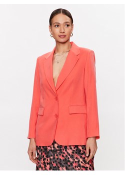 DKNY Marynarka P3BCTR09 Koralowy Regular Fit ze sklepu MODIVO w kategorii Marynarki damskie - zdjęcie 182766058