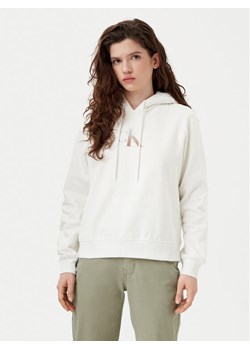 Calvin Klein Jeans Bluza Gradient J20J224721 Biały Regular Fit ze sklepu MODIVO w kategorii Bluzy damskie - zdjęcie 182766897