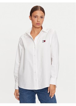 Tommy Jeans Koszula DW0DW19709 Biały Relaxed Fit ze sklepu MODIVO w kategorii Koszule damskie - zdjęcie 182766915