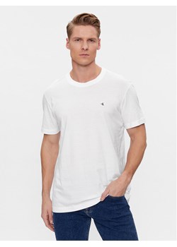Calvin Klein Jeans T-Shirt J30J325268 Biały Regular Fit ze sklepu MODIVO w kategorii T-shirty męskie - zdjęcie 182766959