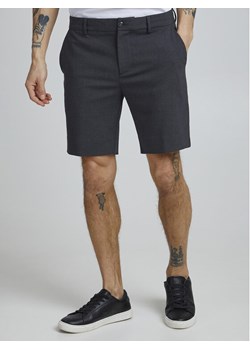 Casual Friday Szorty materiałowe 20504285 Szary Slim Fit ze sklepu MODIVO w kategorii Spodenki męskie - zdjęcie 183550555