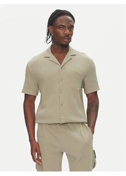 Emporio Armani Underwear Koszula EM000633 AF10792 U6274 Zielony Regular Fit ze sklepu MODIVO w kategorii Koszule męskie - zdjęcie 183551336