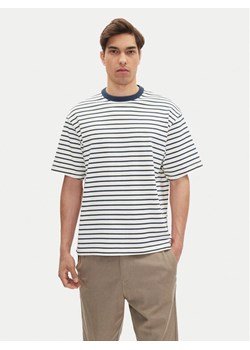 Mustang T-Shirt Allentown 1016286 Biały Oversize ze sklepu MODIVO w kategorii T-shirty męskie - zdjęcie 183551466